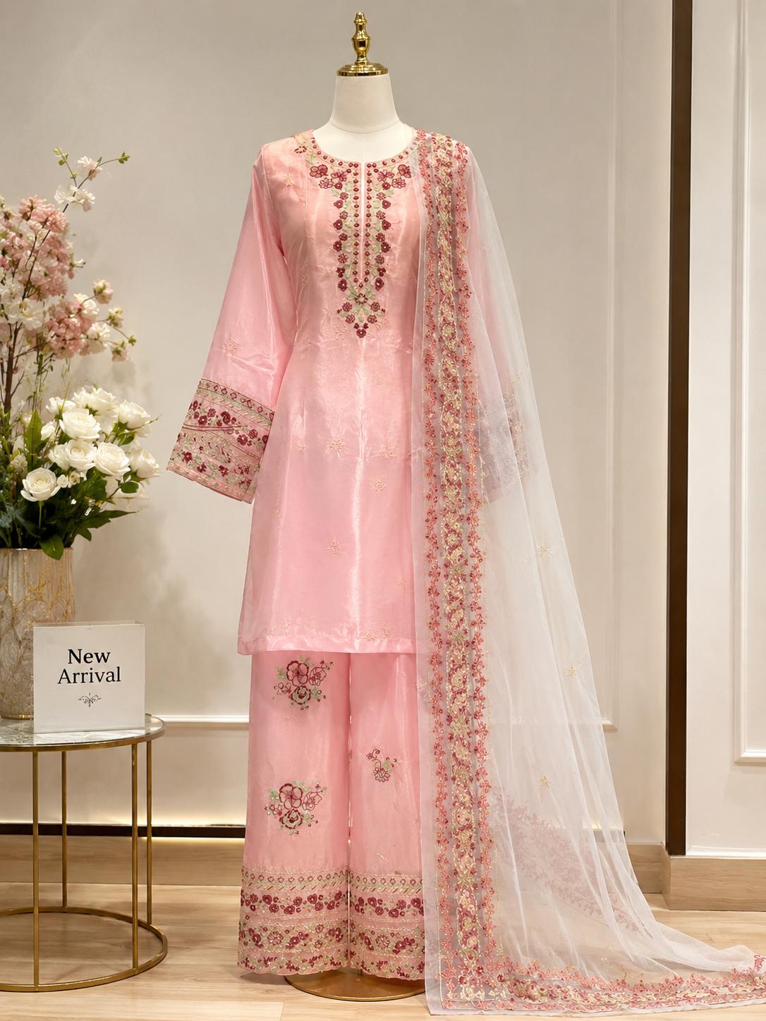 Bahár — Embroidered Organza Festive Trouser Suit